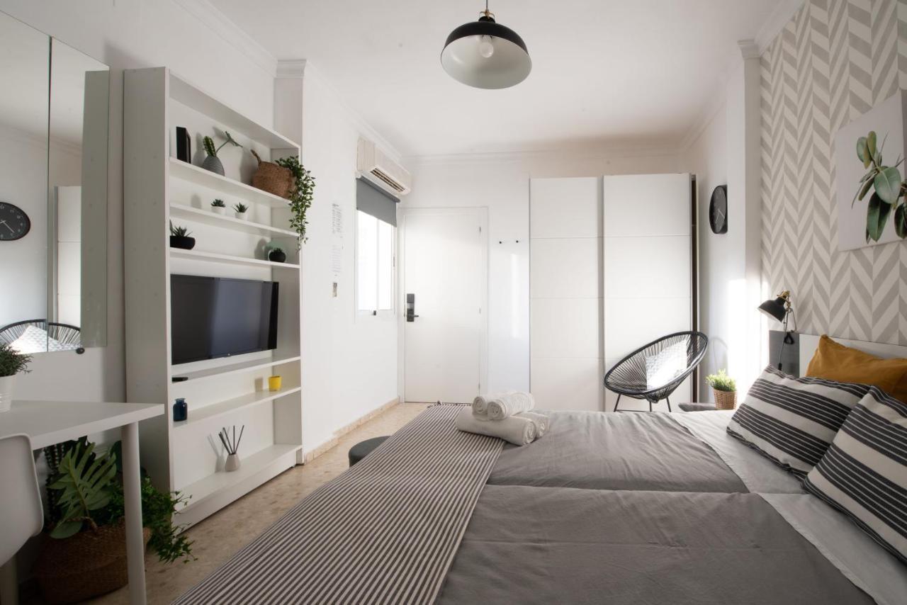 Nordik Rooms Urban - Trinidad "Copenhague" Malaga Luaran gambar