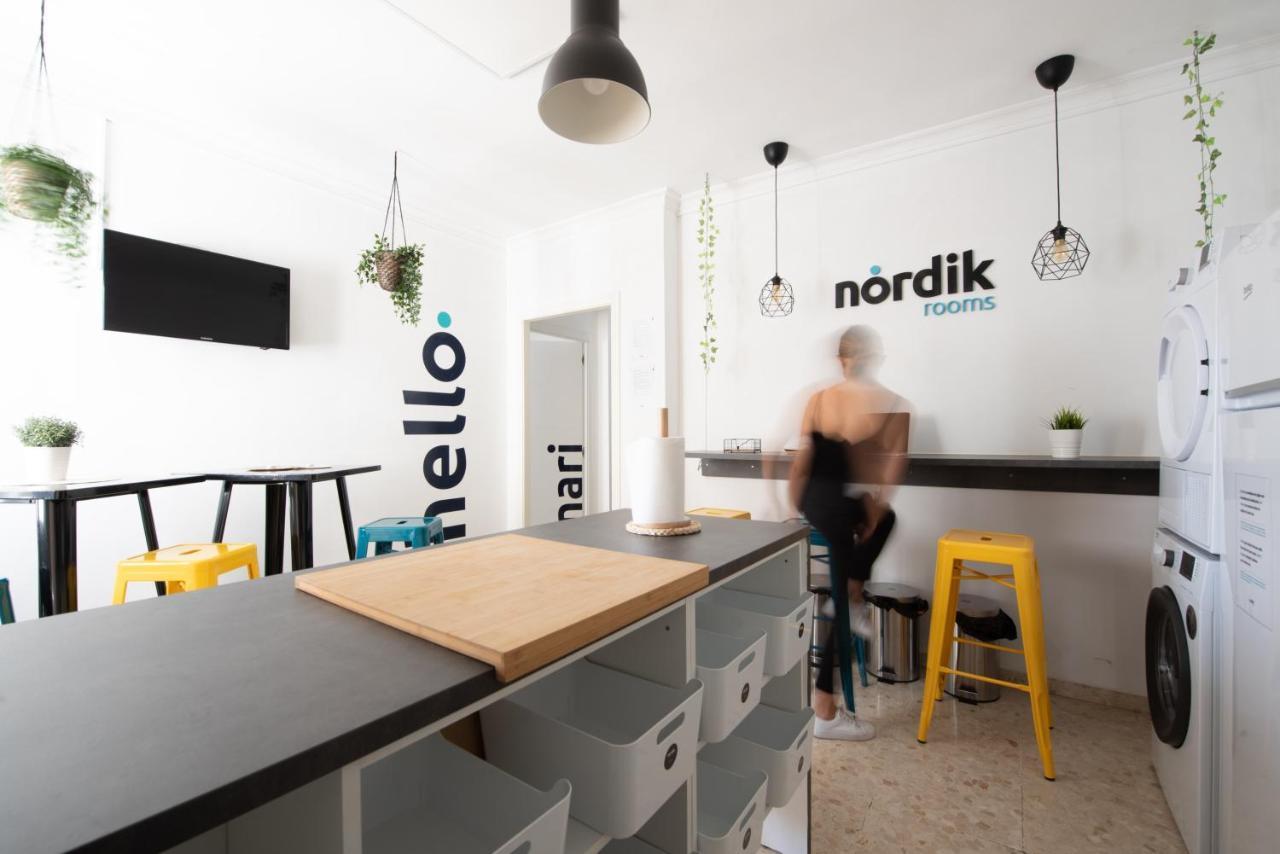 Nordik Rooms Urban - Trinidad "Copenhague" Malaga Luaran gambar