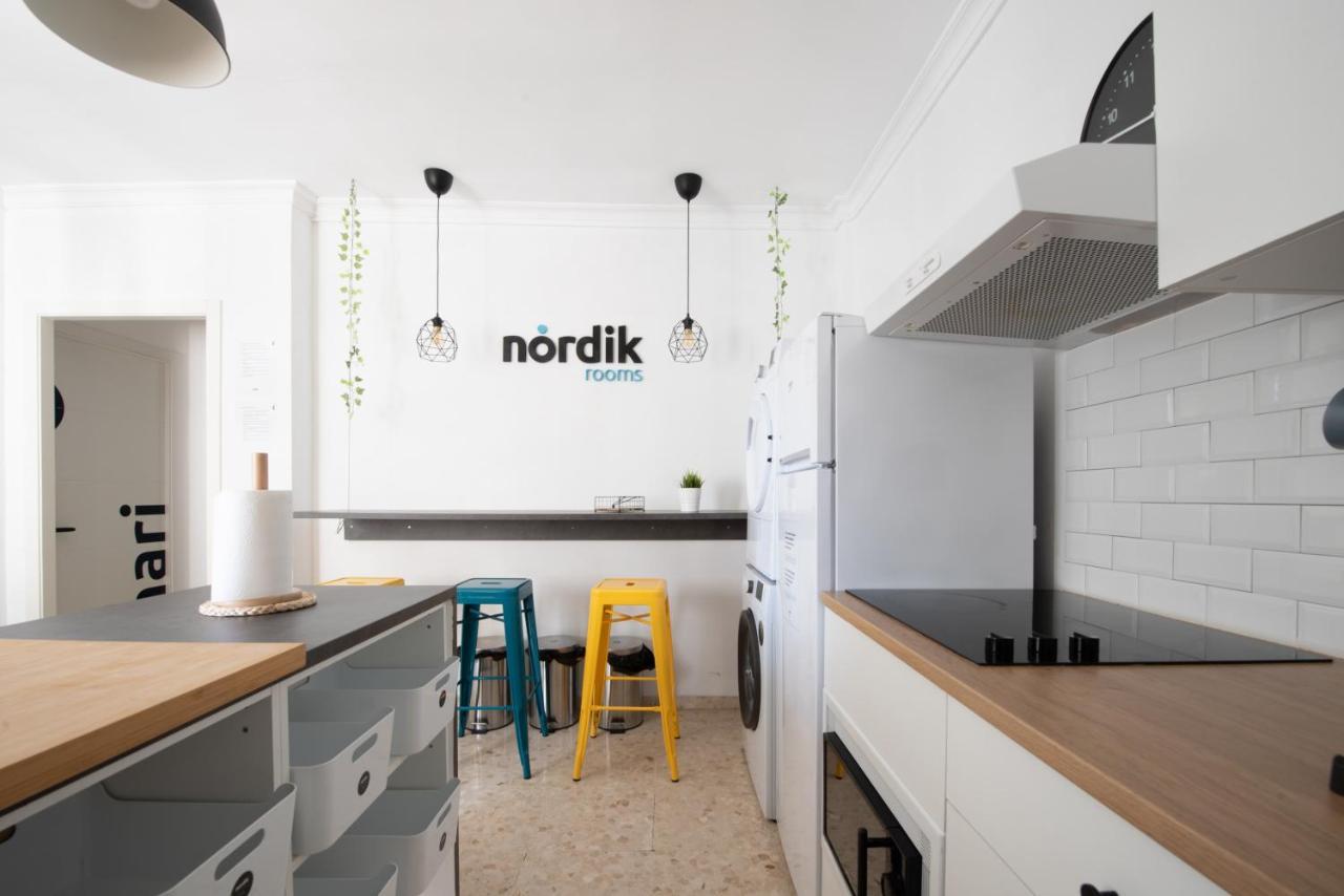 Nordik Rooms Urban - Trinidad "Copenhague" Malaga Luaran gambar