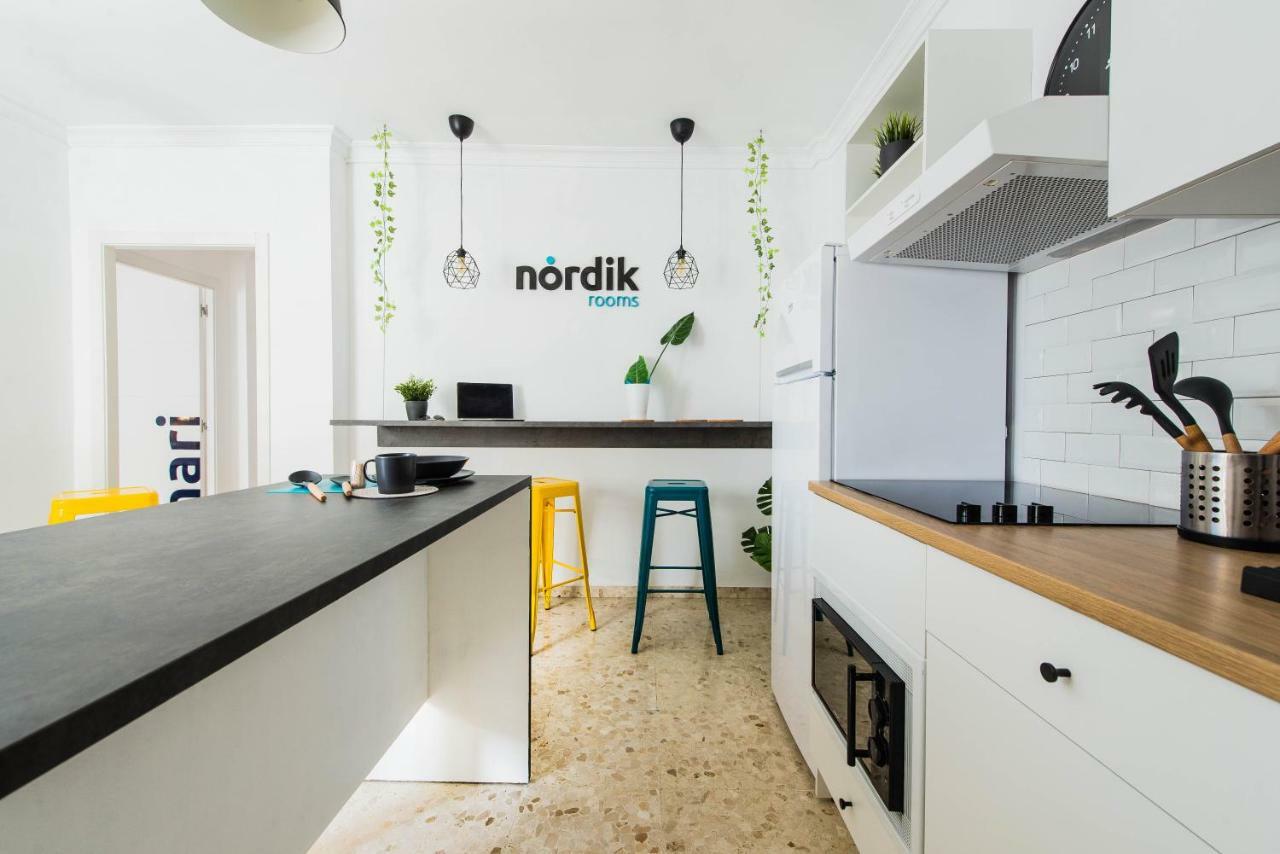 Nordik Rooms Urban - Trinidad "Copenhague" Malaga Luaran gambar